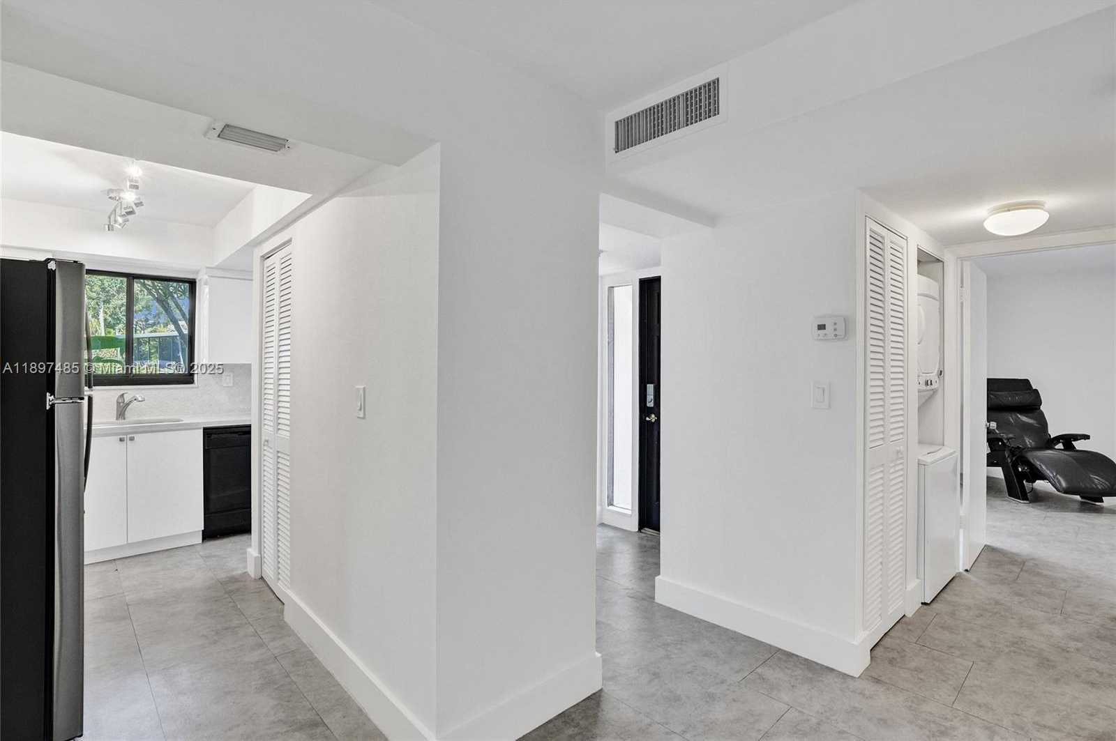 Small Image of 20332 NORTH EAST 34TH CT #26, Aventura Number 20