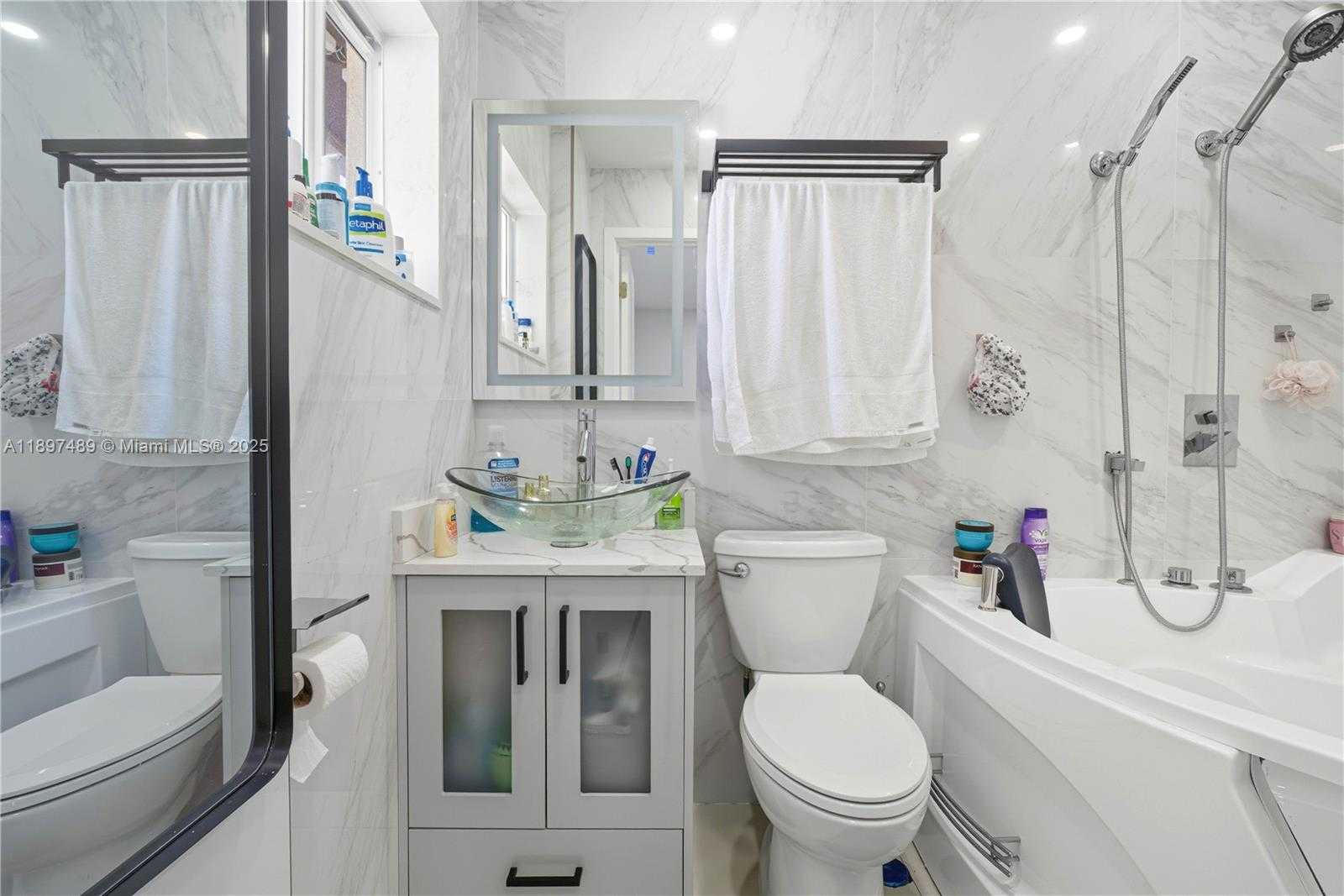 Small Image of 13765 SOUTH WEST 54TH LN, Miami Number 10