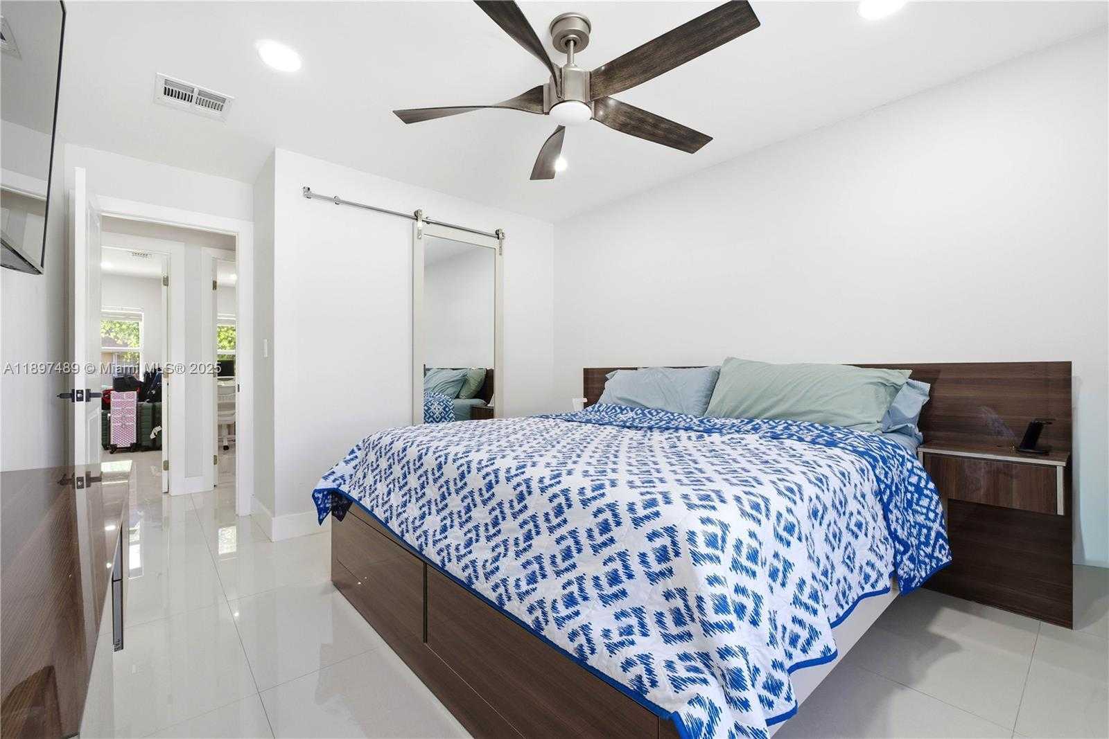 Small Image of 13765 SOUTH WEST 54TH LN, Miami Number 18