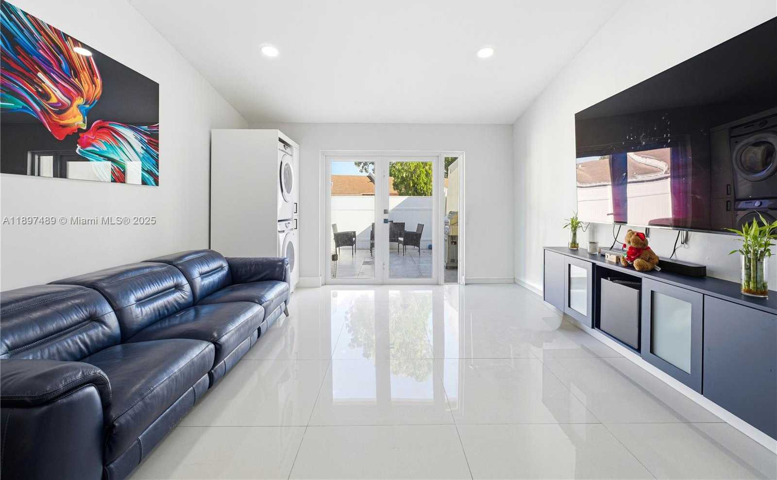 Small Image of 13765 SOUTH WEST 54TH LN, Miami Number 2
