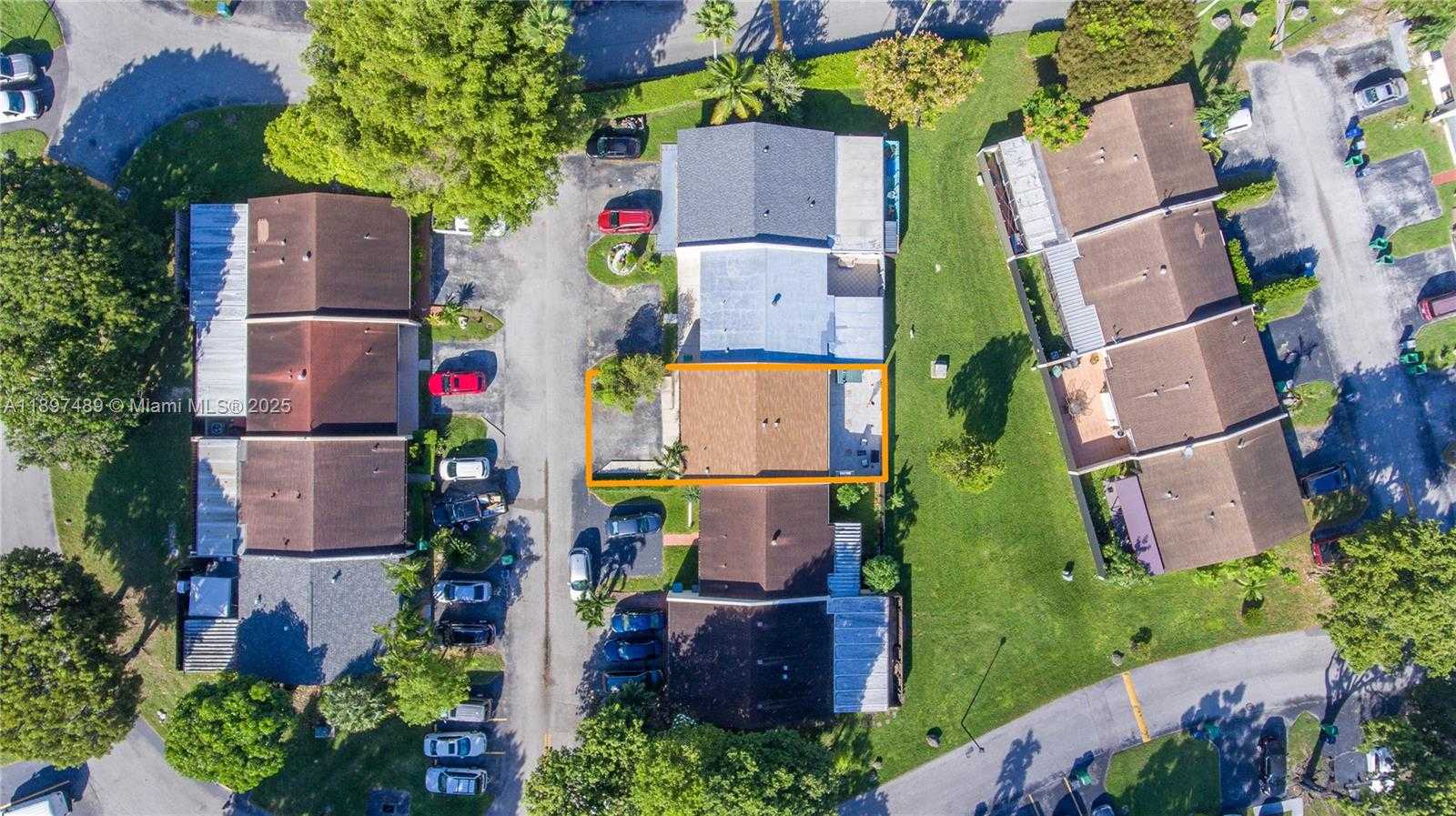 Small Image of 13765 SOUTH WEST 54TH LN, Miami Number 28