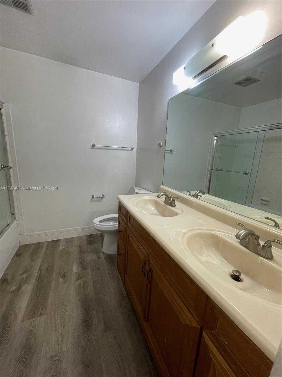 Small Image of 8237 NORTH WEST 8TH CT #4, Plantation Number 14