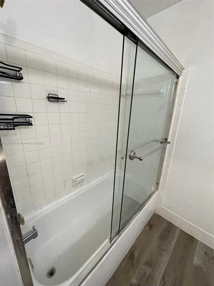 Small Image of 8237 NORTH WEST 8TH CT #4, Plantation Number 16