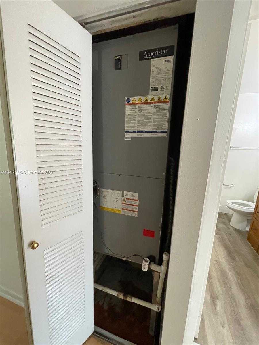 Small Image of 8237 NORTH WEST 8TH CT #4, Plantation Number 26