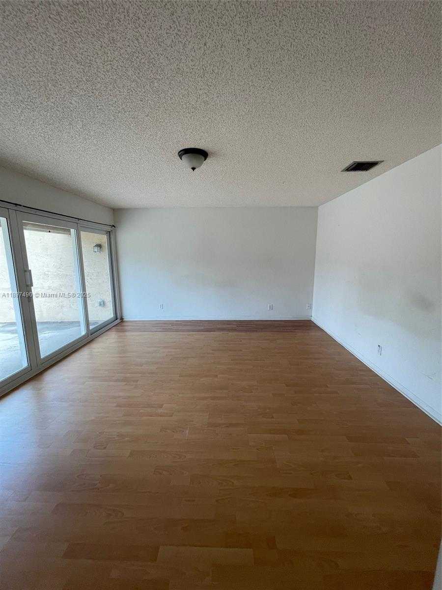 Small Image of 8237 NORTH WEST 8TH CT #4, Plantation Number 3