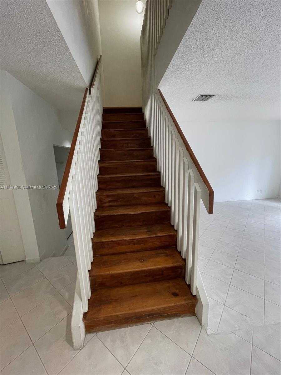 Small Image of 8237 NORTH WEST 8TH CT #4, Plantation Number 46