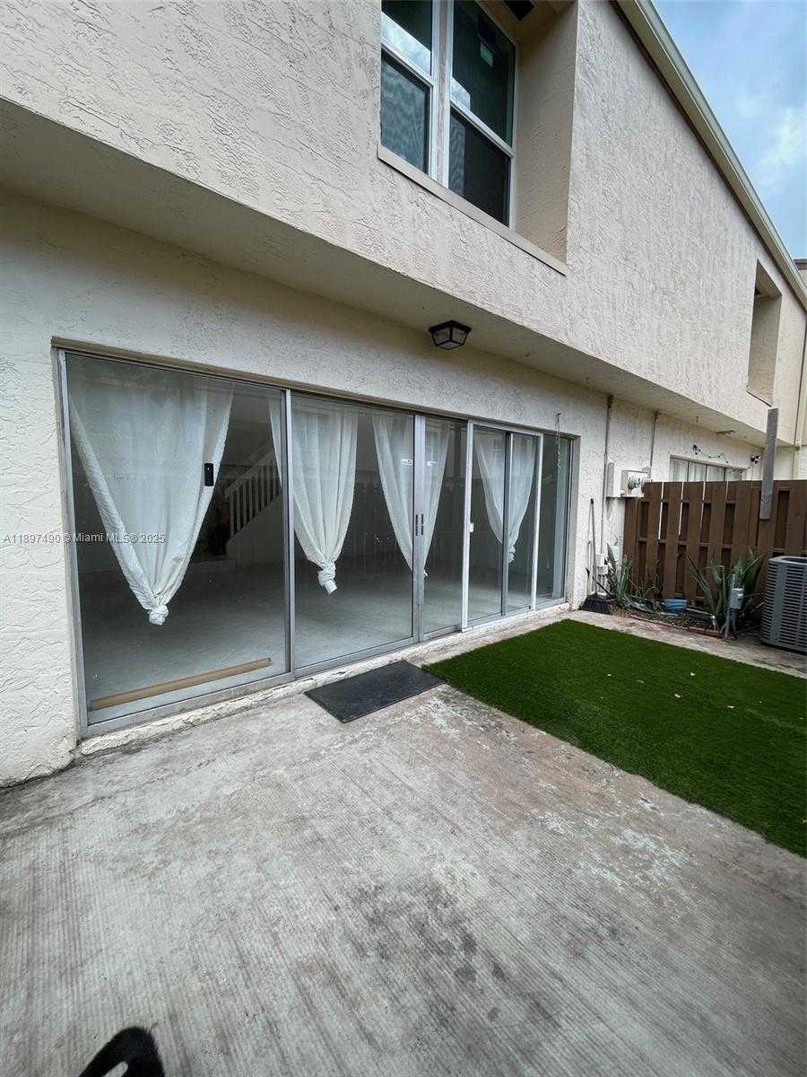 Small Image of 8237 NORTH WEST 8TH CT #4, Plantation Number 54