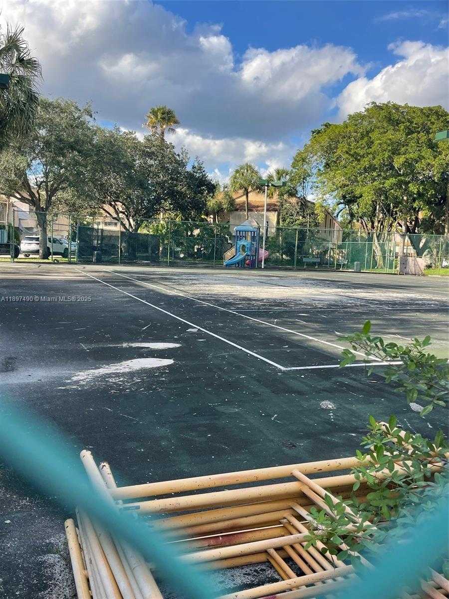 Small Image of 8237 NORTH WEST 8TH CT #4, Plantation Number 59