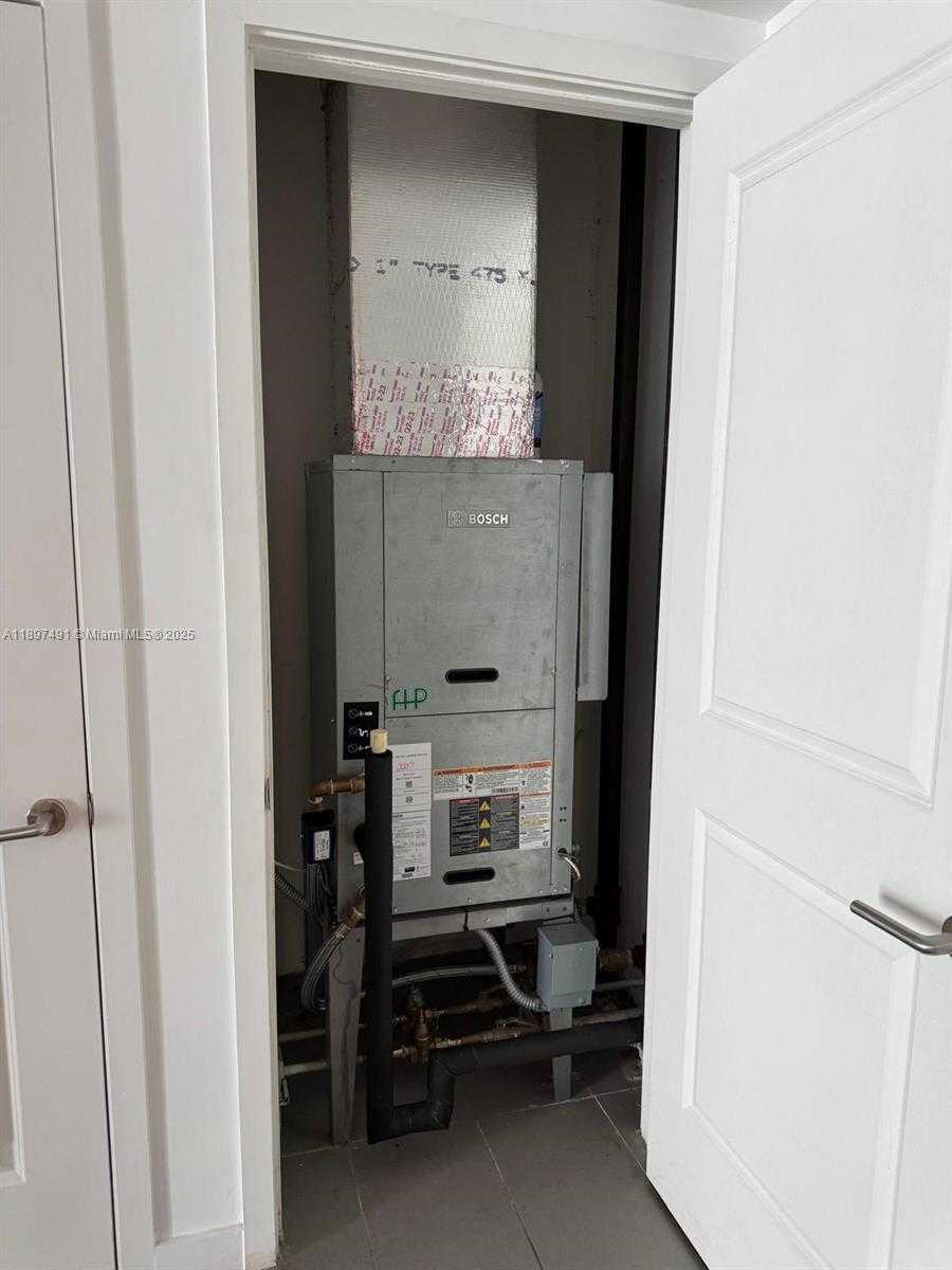 Small Image of 1600 NORTH EAST 1ST AVE #2217, Miami Number 12