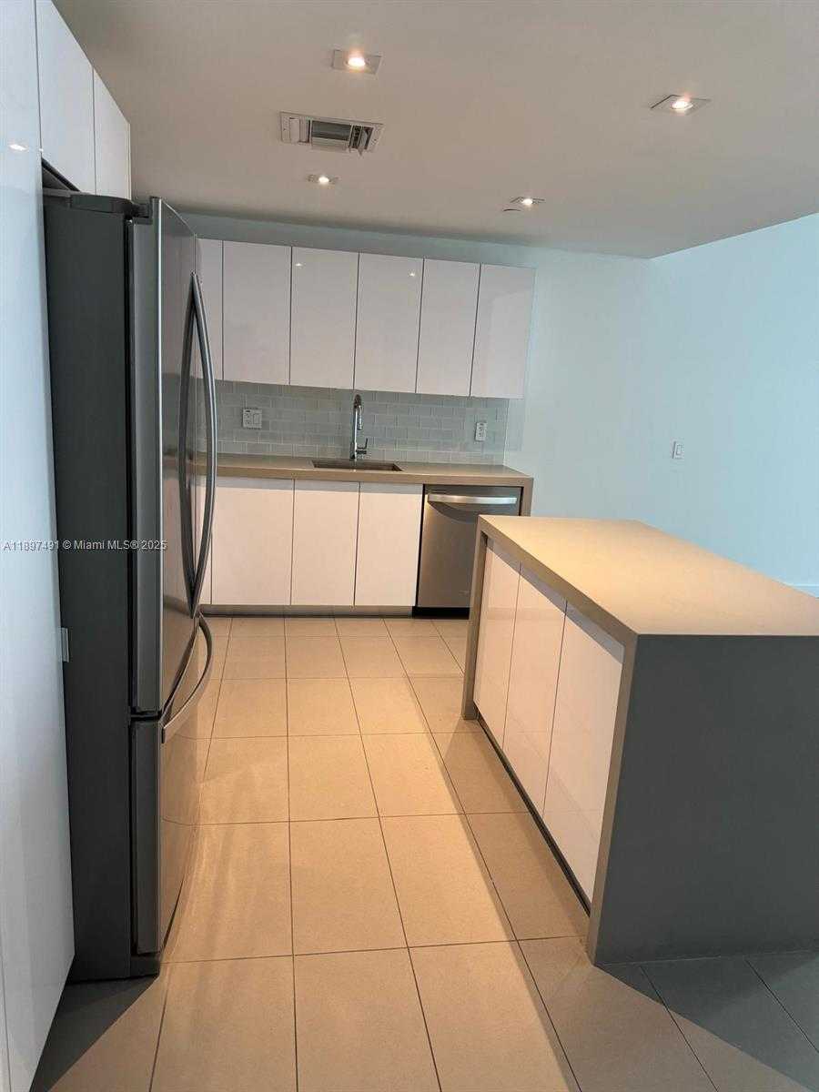 Small Image of 1600 NORTH EAST 1ST AVE #2217, Miami Number 6