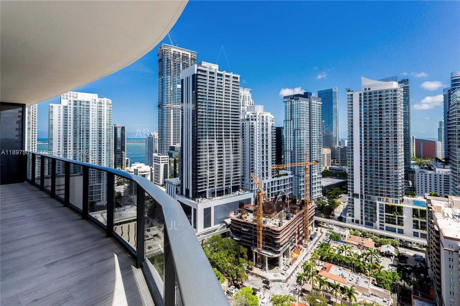 Small Image of Miami Number 31