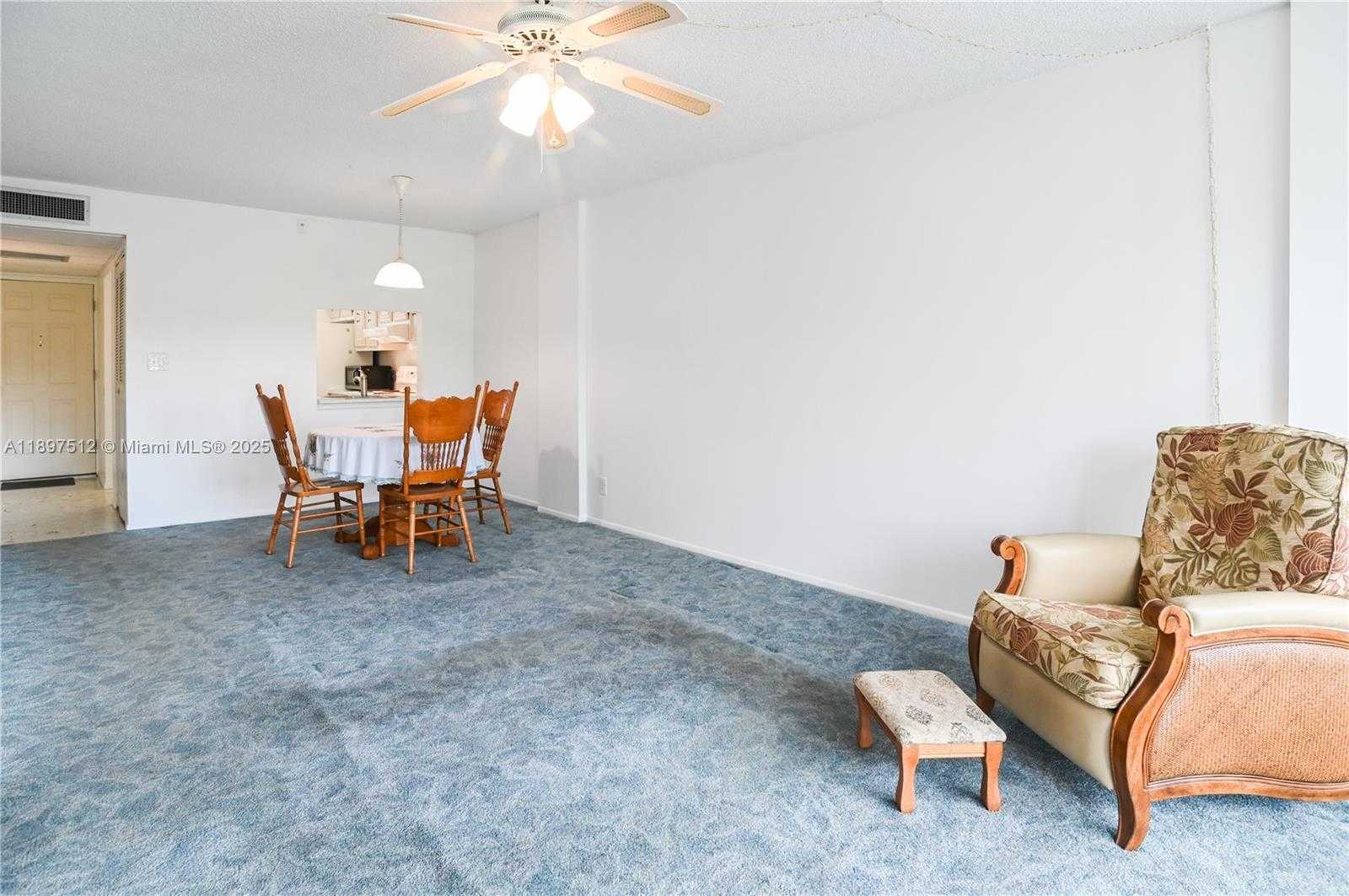 Small Image of 110 ROYAL PARK DR #2H, Oakland Park Number 13