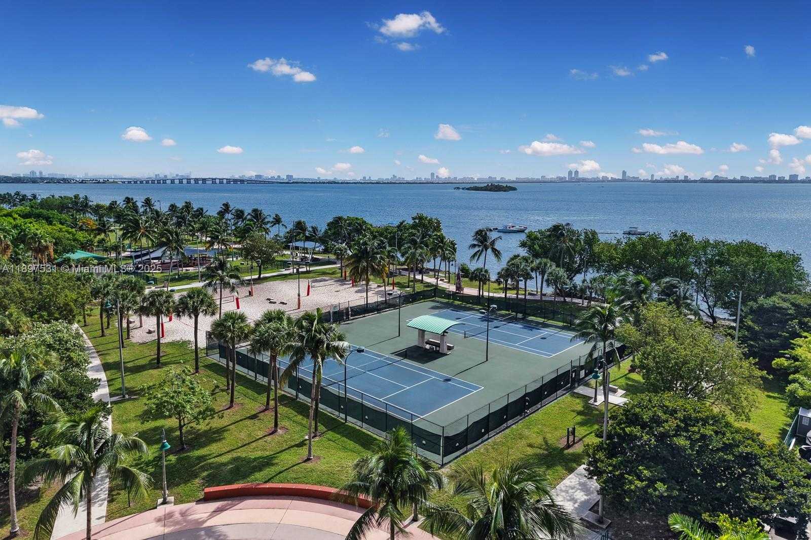 Small Image of 1800 NORTH BAYSHORE DR #2511, Miami Number 44