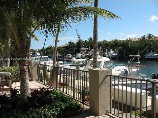 Small Image of 90 EDGEWATER DR #505, Coral Gables Number 3