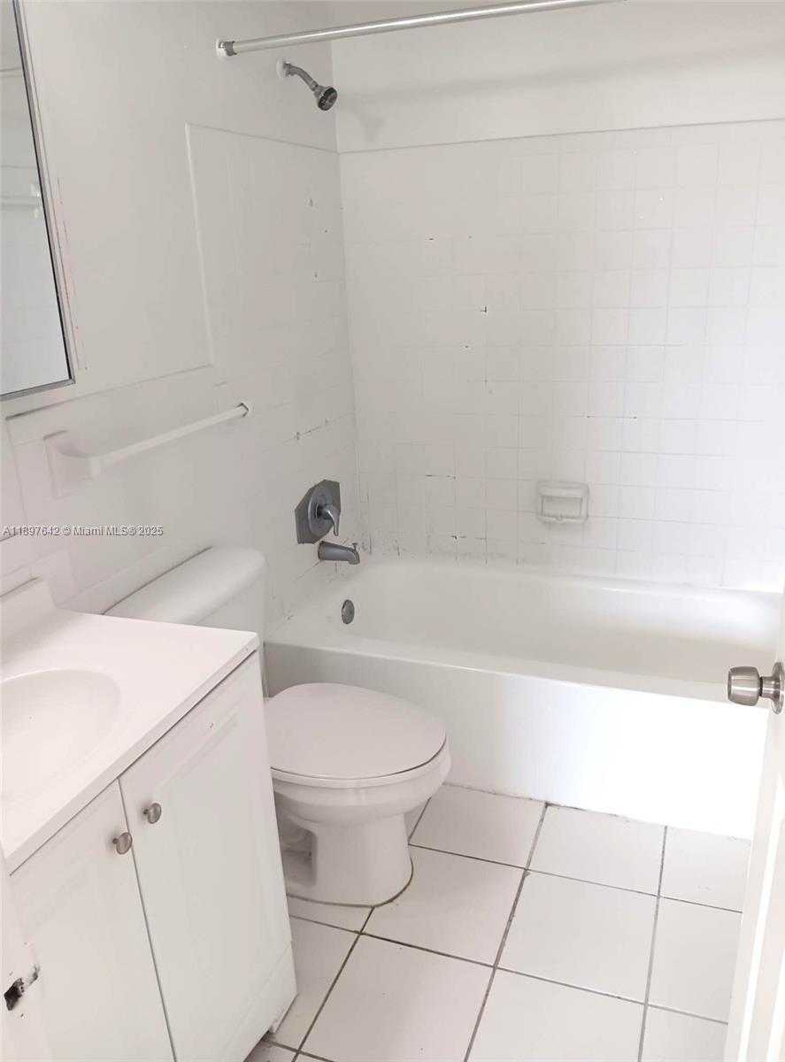 Small Image of 1830 DIXIEANNA ST #503, Hollywood Number 13