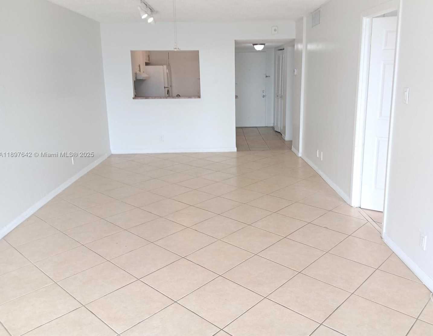 Small Image of 1830 DIXIEANNA ST #503, Hollywood Number 8