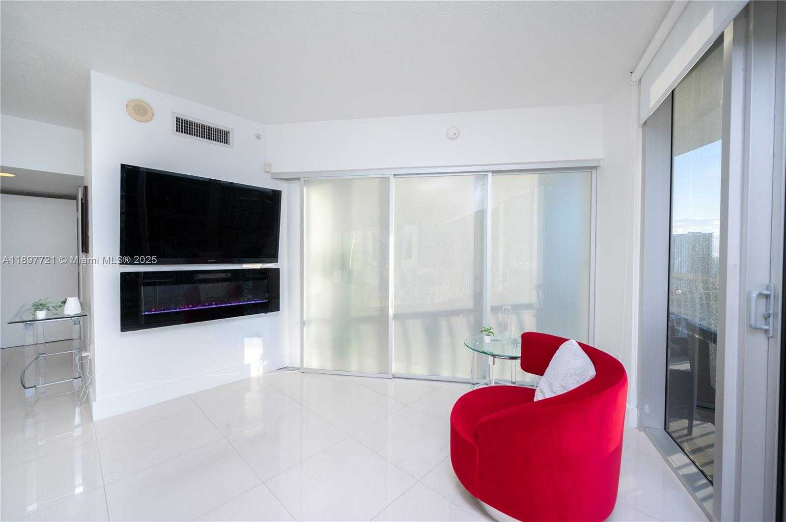 Small Image of 1750 NORTH BAYSHORE DR #2615, Miami Number 10