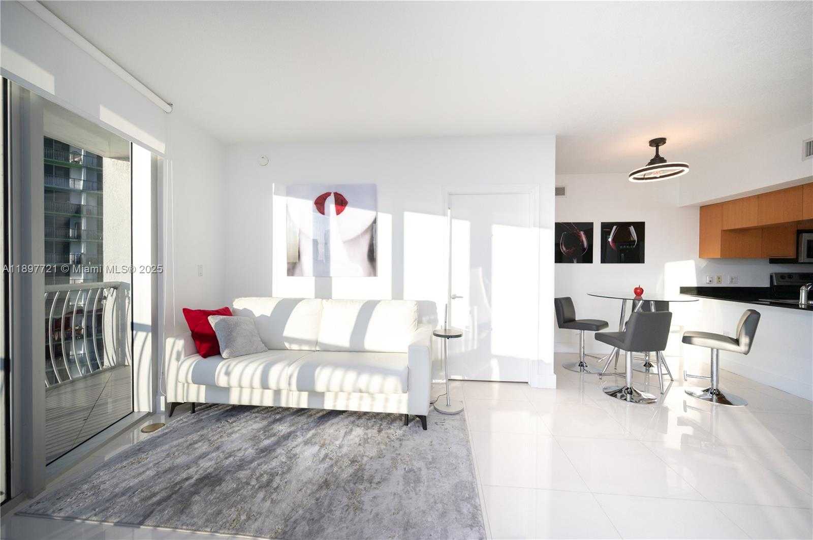 Small Image of 1750 NORTH BAYSHORE DR #2615, Miami Number 13