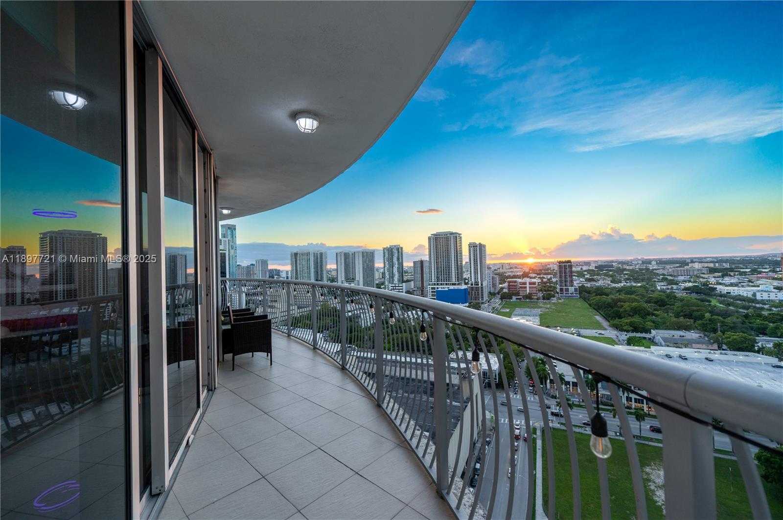 Small Image of 1750 NORTH BAYSHORE DR #2615, Miami Number 2