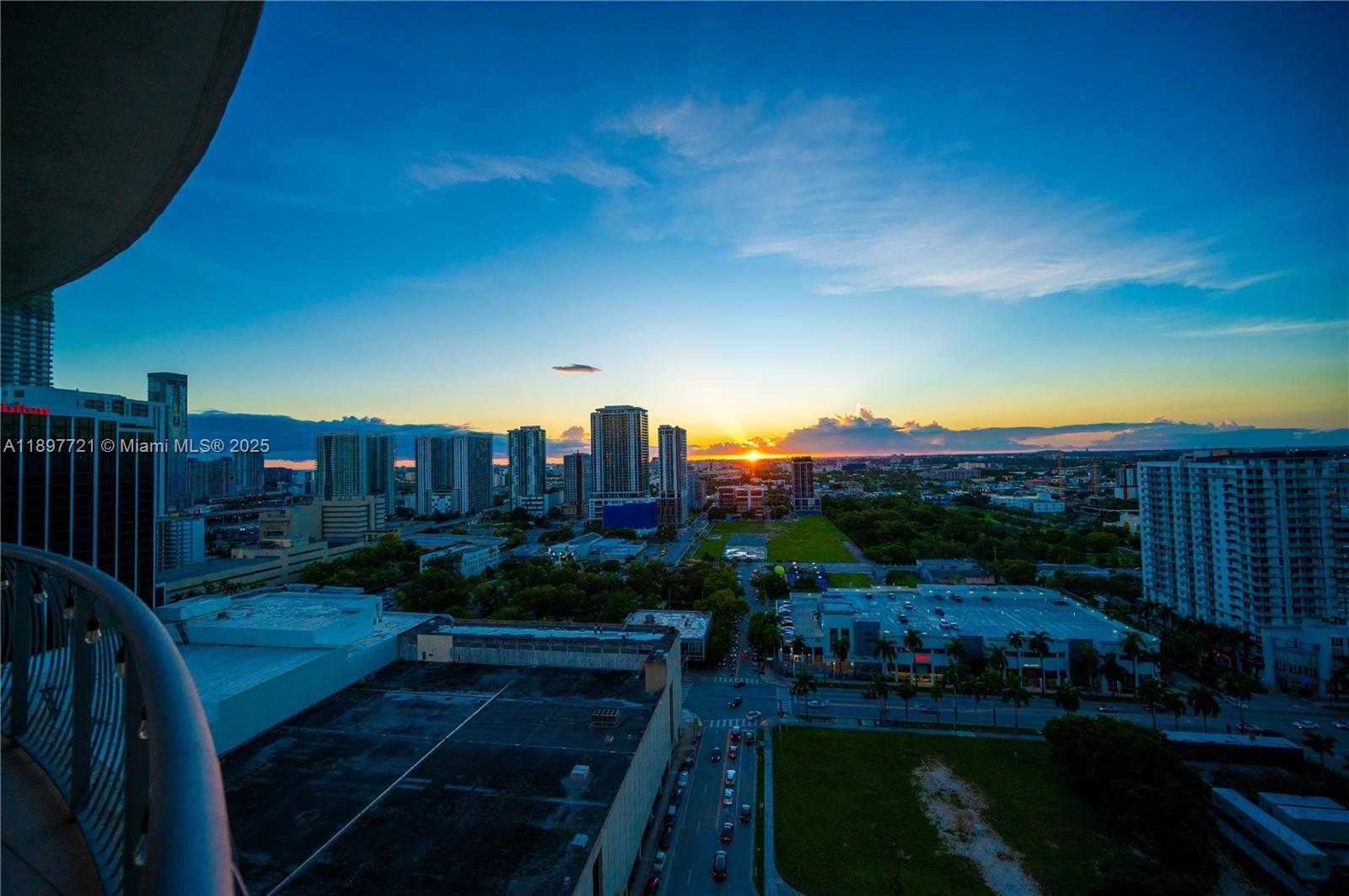 Small Image of 1750 NORTH BAYSHORE DR #2615, Miami Number 3