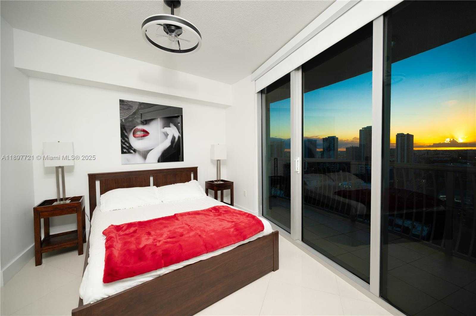 Small Image of 1750 NORTH BAYSHORE DR #2615, Miami Number 5