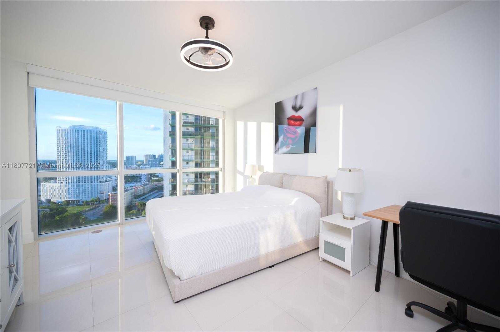 Small Image of 1750 NORTH BAYSHORE DR #2615, Miami Number 6