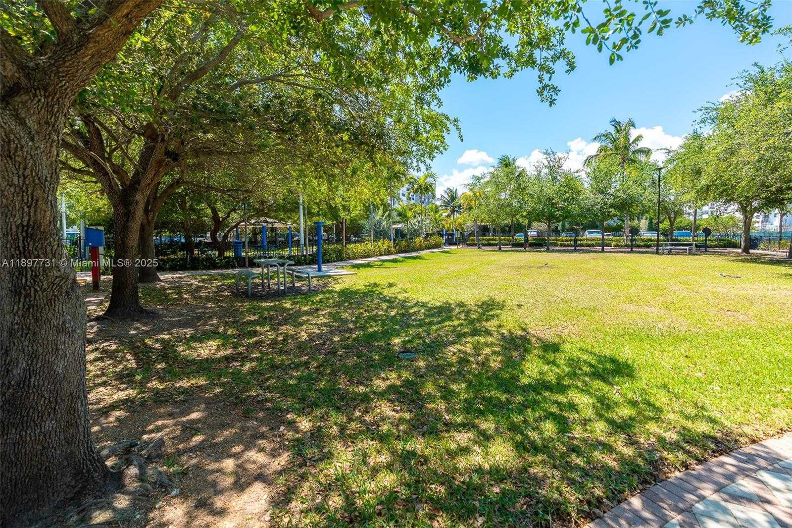 Small Image of 9111 EAST BAY HARBOR DR #6A, Bay Harbor Islands Number 35