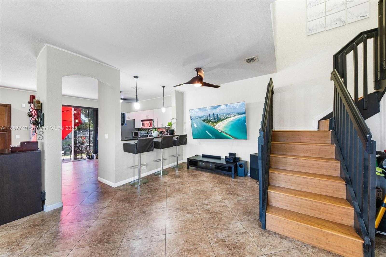 Imagen de Pequeño Objeto