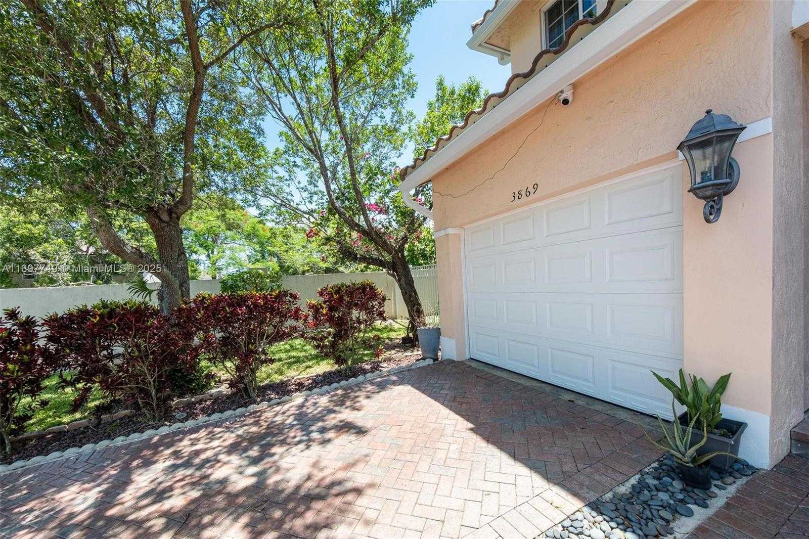 Imagen de Pequeño Objeto