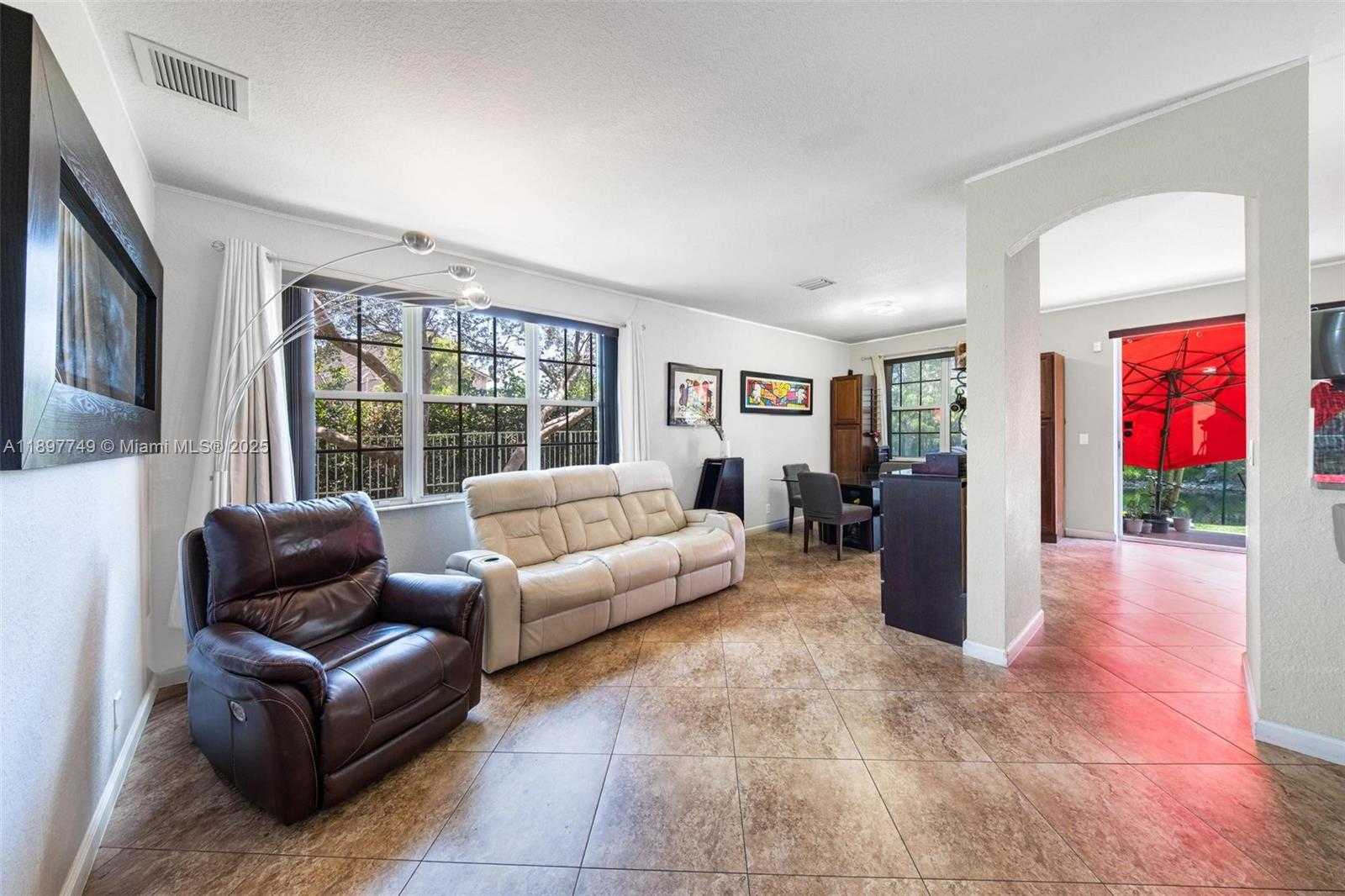 Imagen de Pequeño Objeto