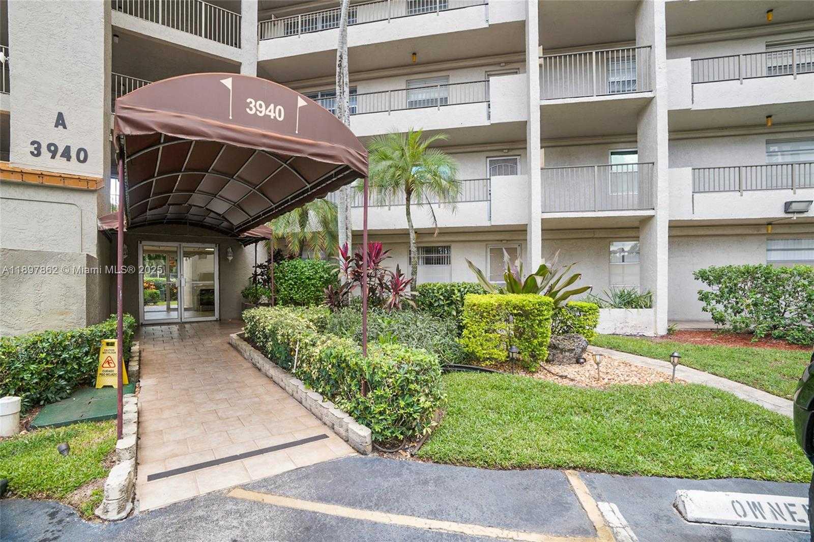 Small Image of 3940 INVERRARY BLVD #304-A, Lauderhill Number 23