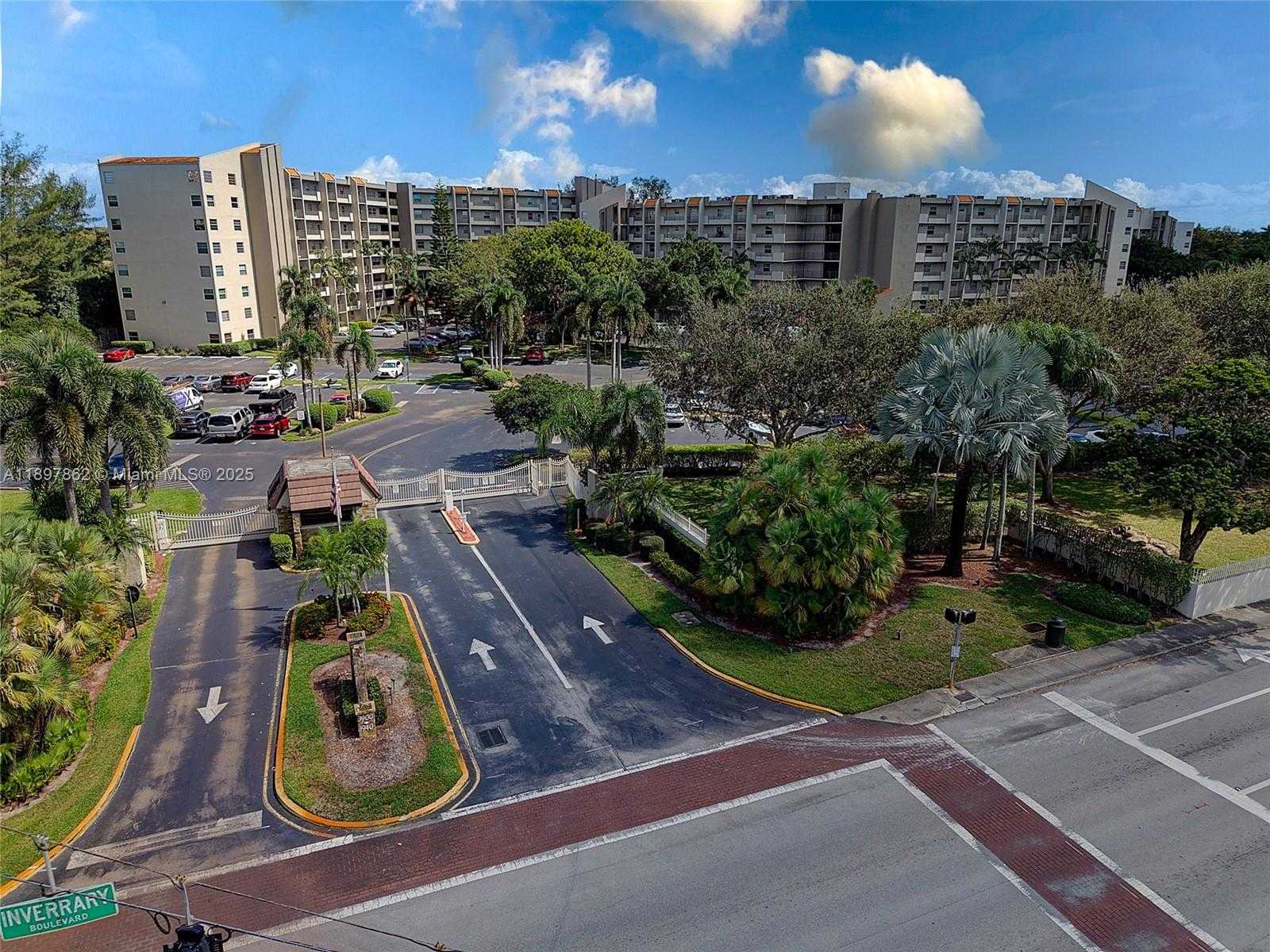 Small Image of 3940 INVERRARY BLVD #304-A, Lauderhill Number 25