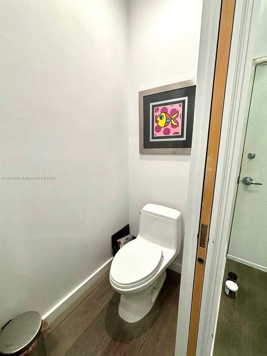 Imagen de Pequeño Objeto