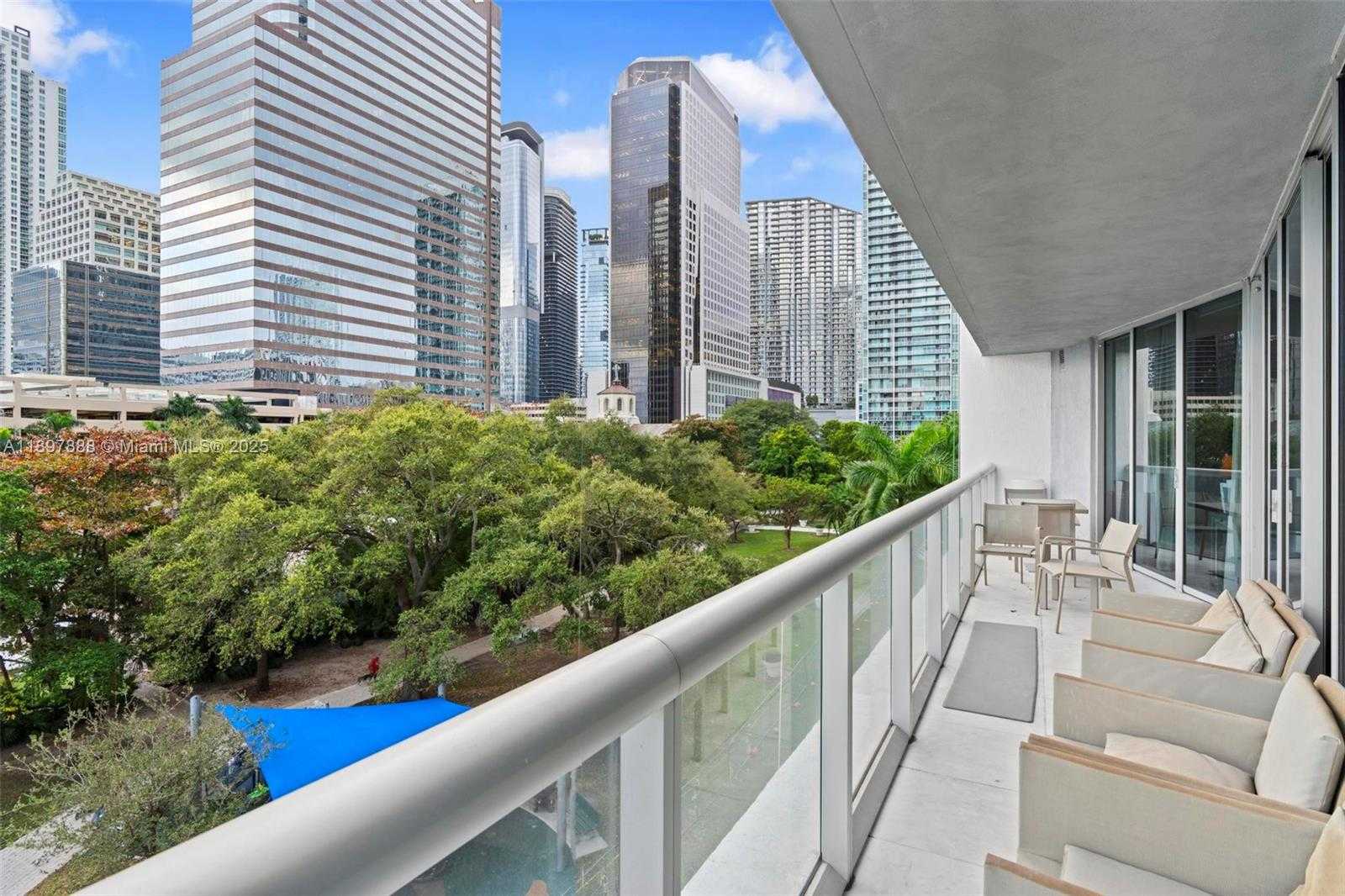 Small Image of 495 BRICKELL AVE #501, Miami Number 2
