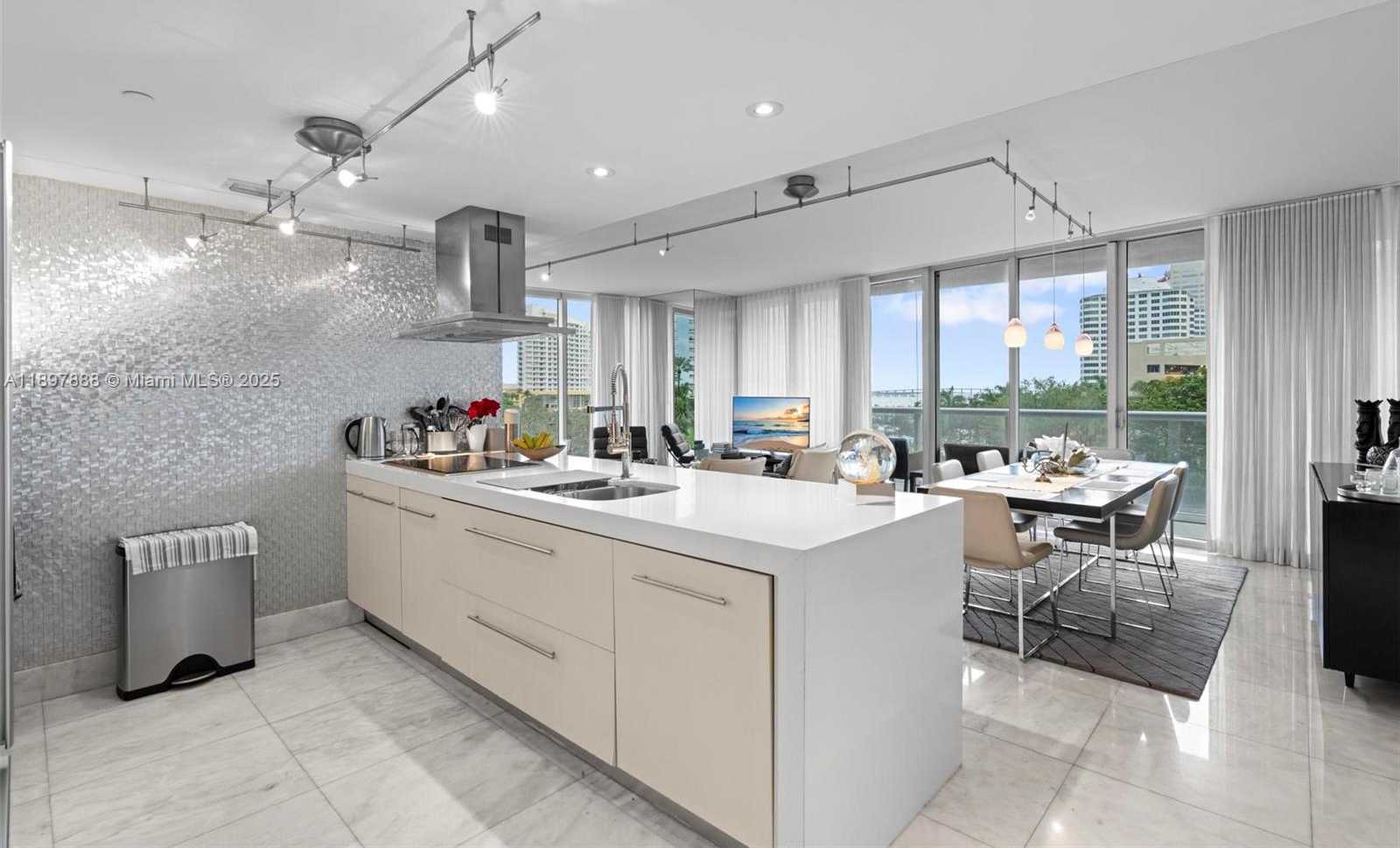 Small Image of 495 BRICKELL AVE #501, Miami Number 5