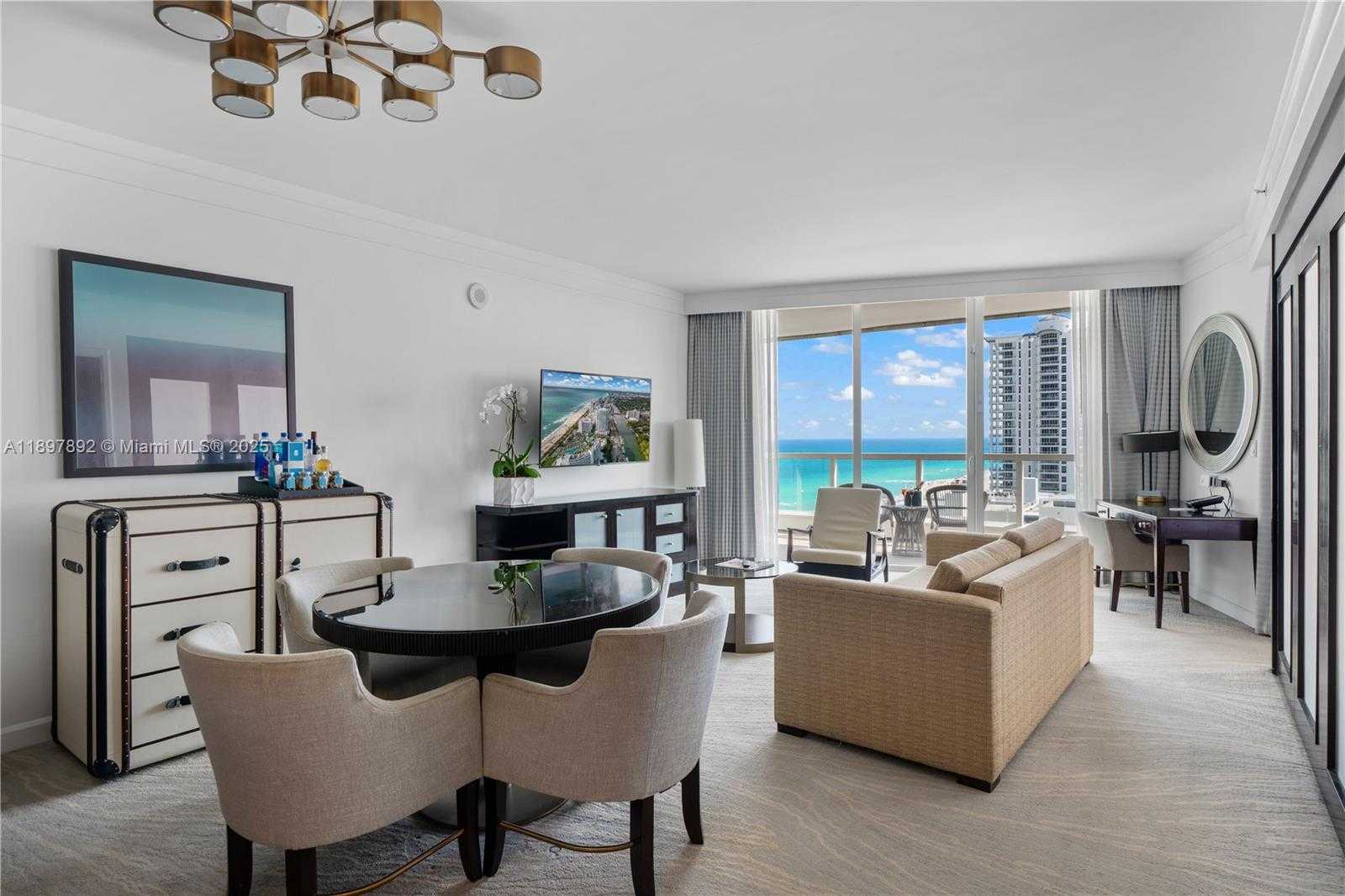 Small Image of 4391 COLLINS AVE #1619, Miami Beach Number 2