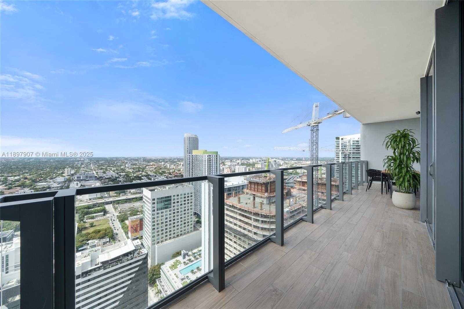 Small Image of 88 SOUTH WEST 7TH ST #3910, Miami Number 13