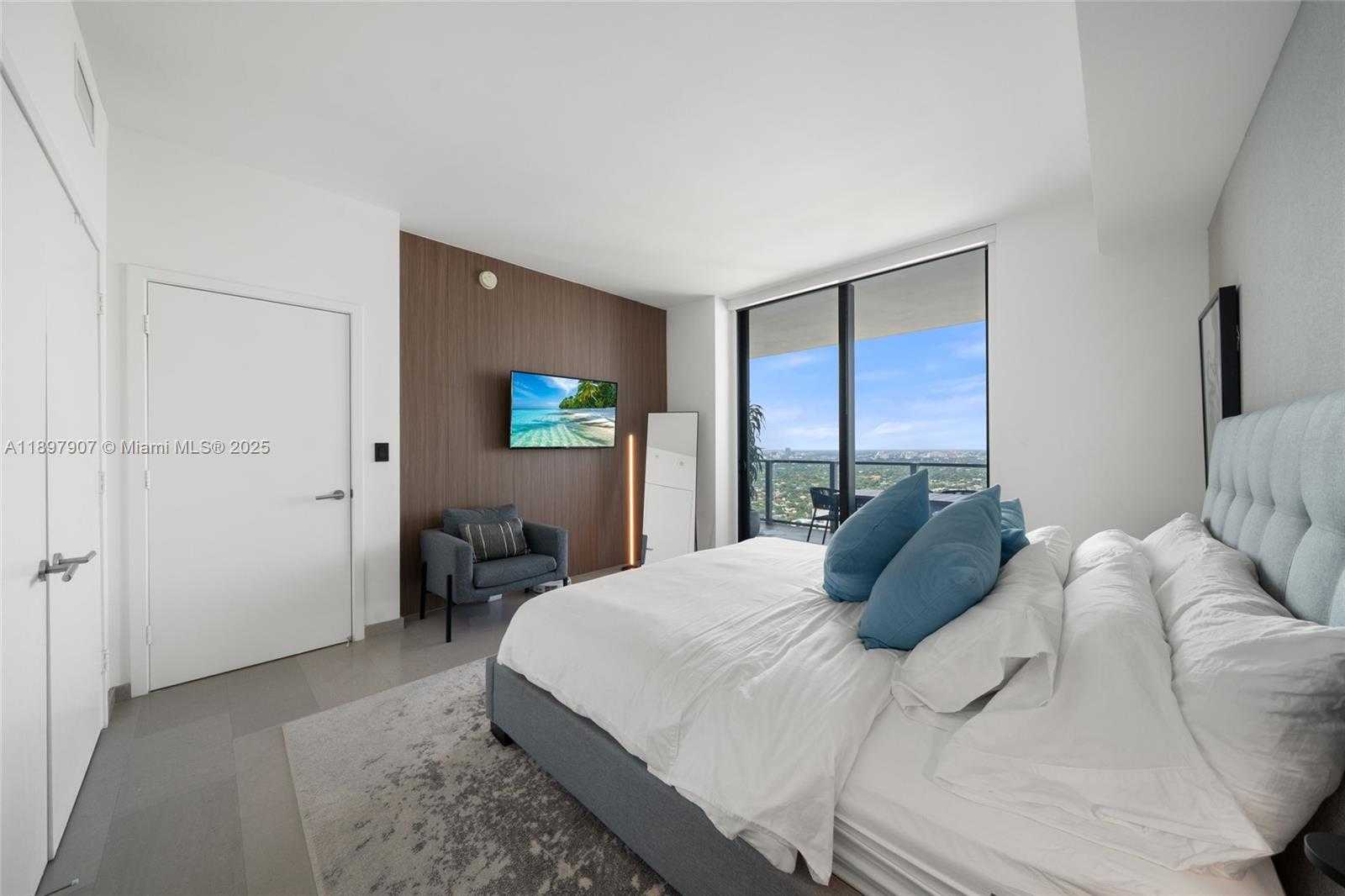 Small Image of 88 SOUTH WEST 7TH ST #3910, Miami Number 26