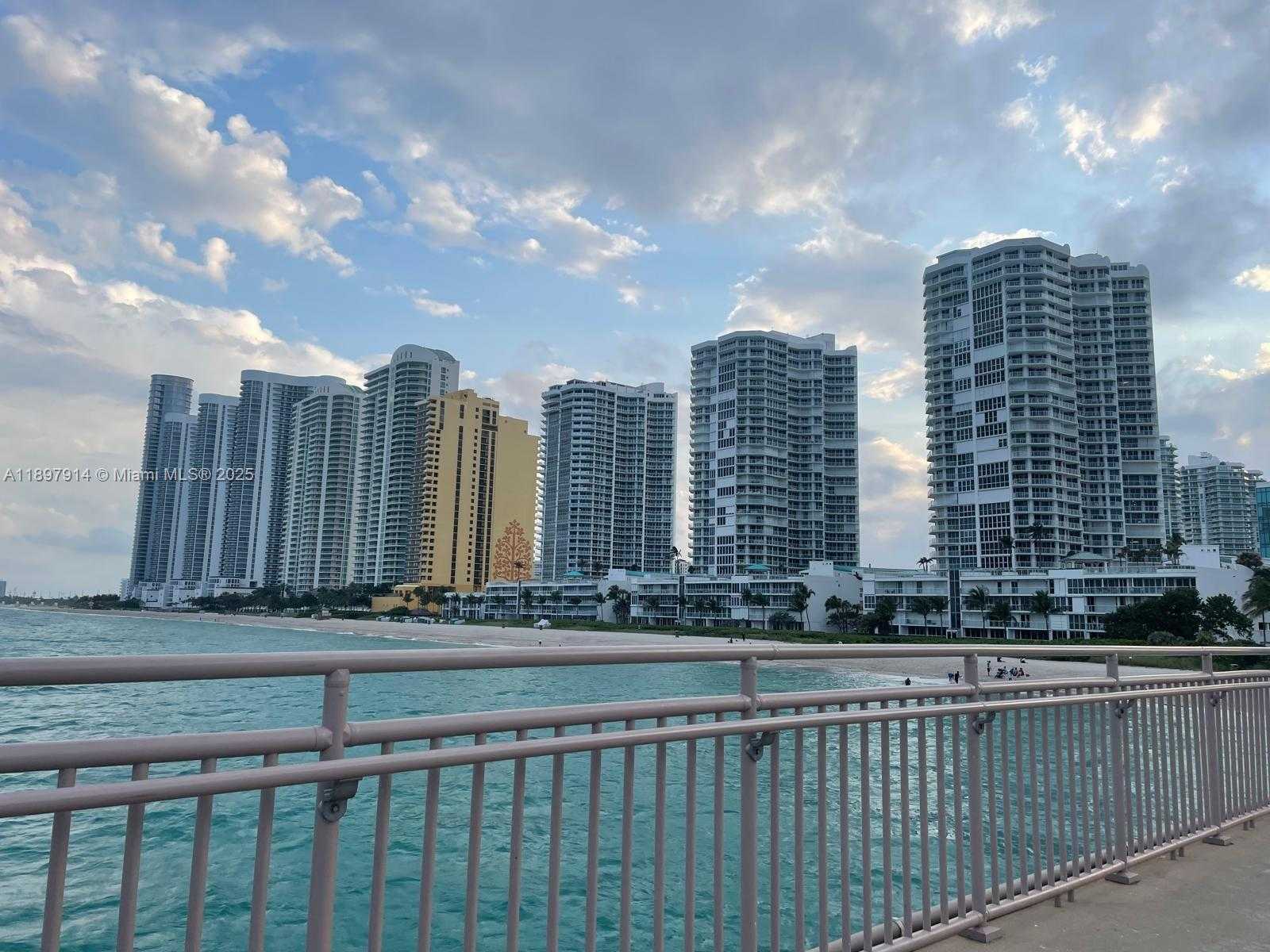 Small Image of 201 178TH DR #340, Sunny Isles Beach Number 15
