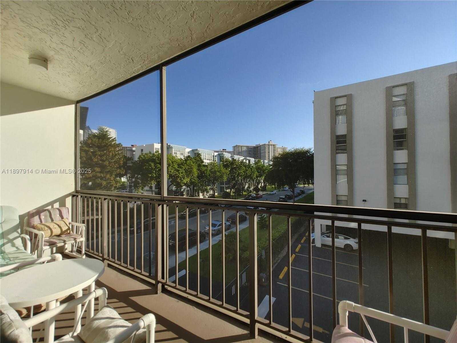 Small Image of 201 178TH DR #340, Sunny Isles Beach Number 19