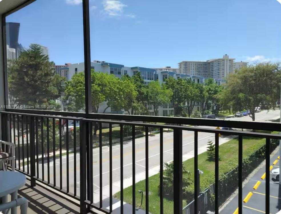 Small Image of 201 178TH DR #340, Sunny Isles Beach Number 20