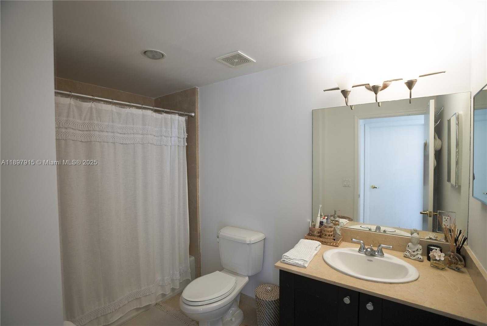Small Image of 4100 SALZEDO ST #916, Coral Gables Number 11