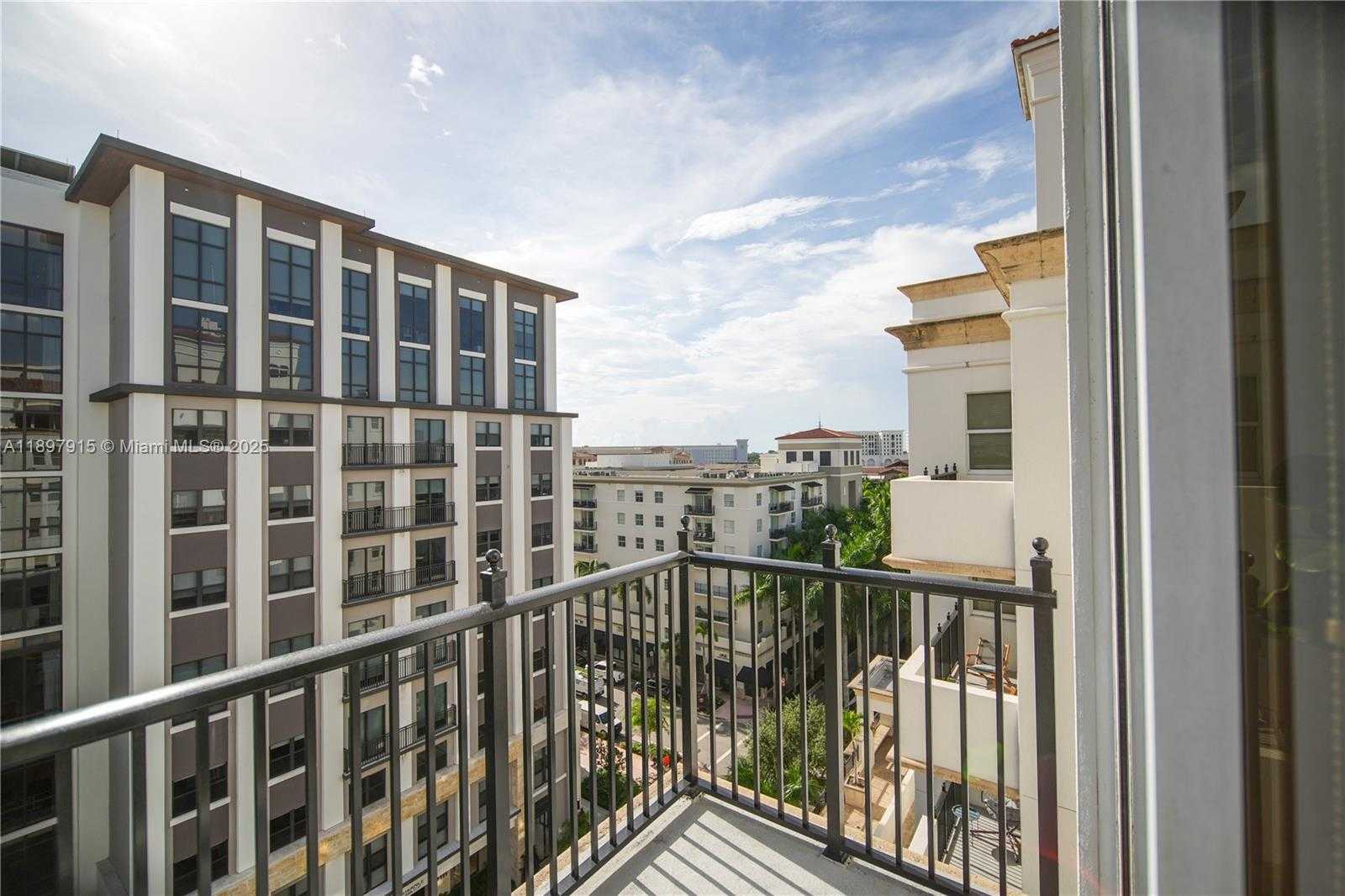 Small Image of 4100 SALZEDO ST #916, Coral Gables Number 12