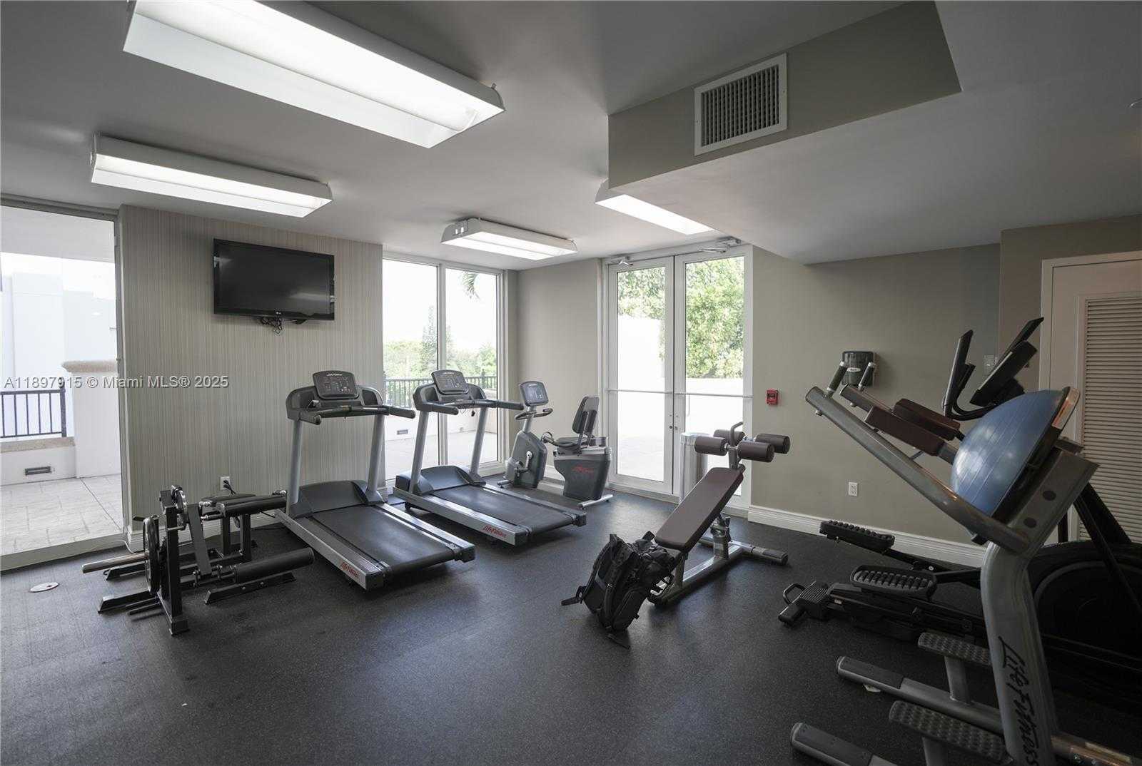 Small Image of 4100 SALZEDO ST #916, Coral Gables Number 19