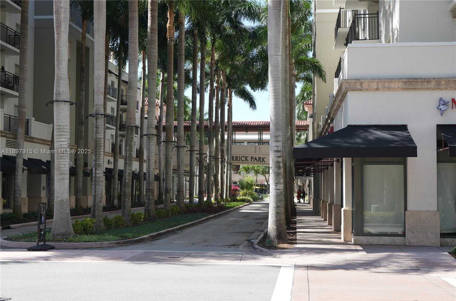 Small Image of 4100 SALZEDO ST #916, Coral Gables Number 23