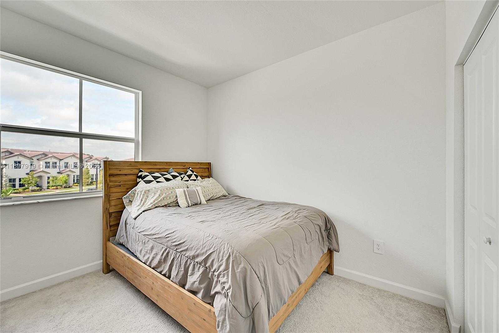 Small Image of 14832 SOUTH WEST 265TH ST, Homestead Number 28