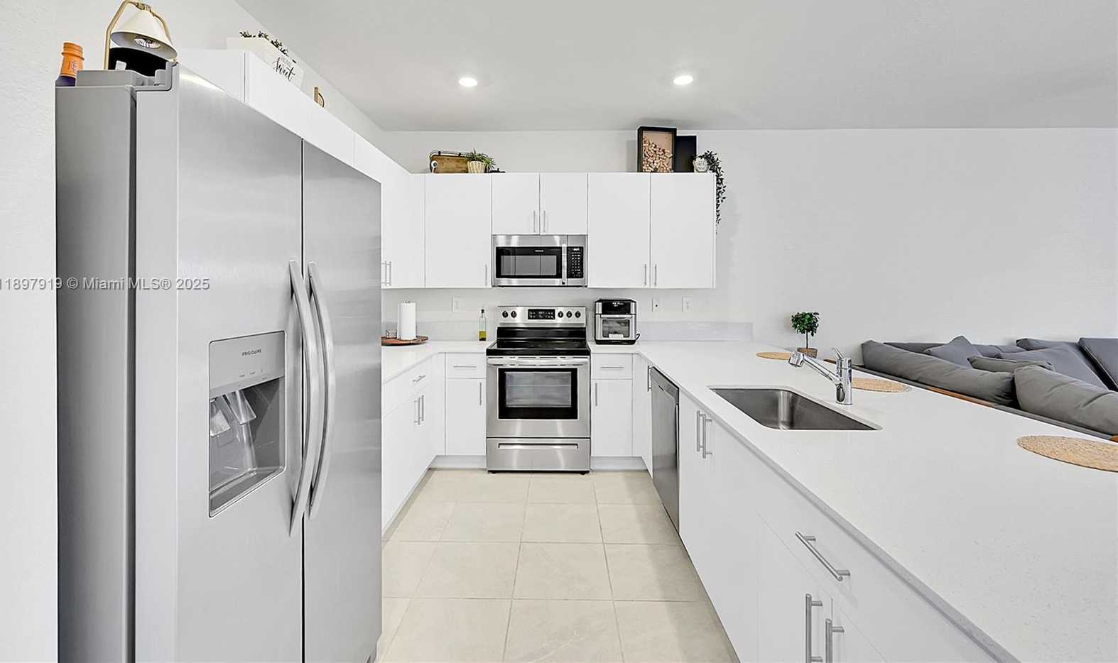 Small Image of 14832 SOUTH WEST 265TH ST, Homestead Number 8