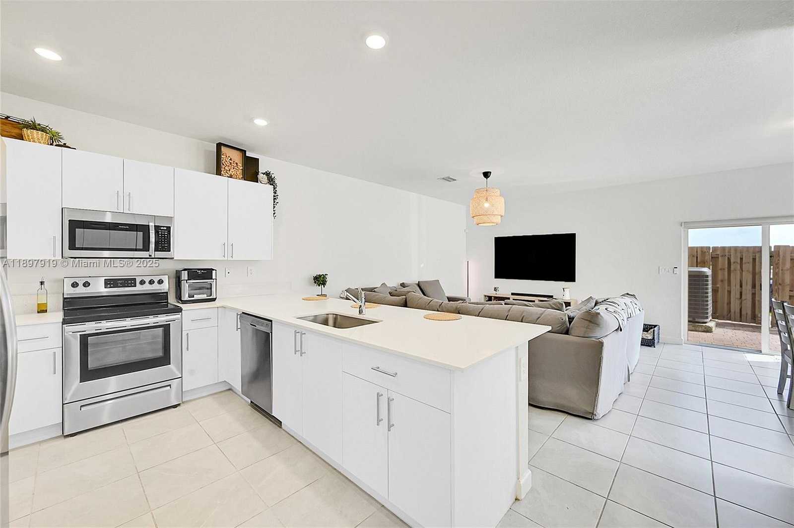 Small Image of 14832 SOUTH WEST 265TH ST, Homestead Number 9