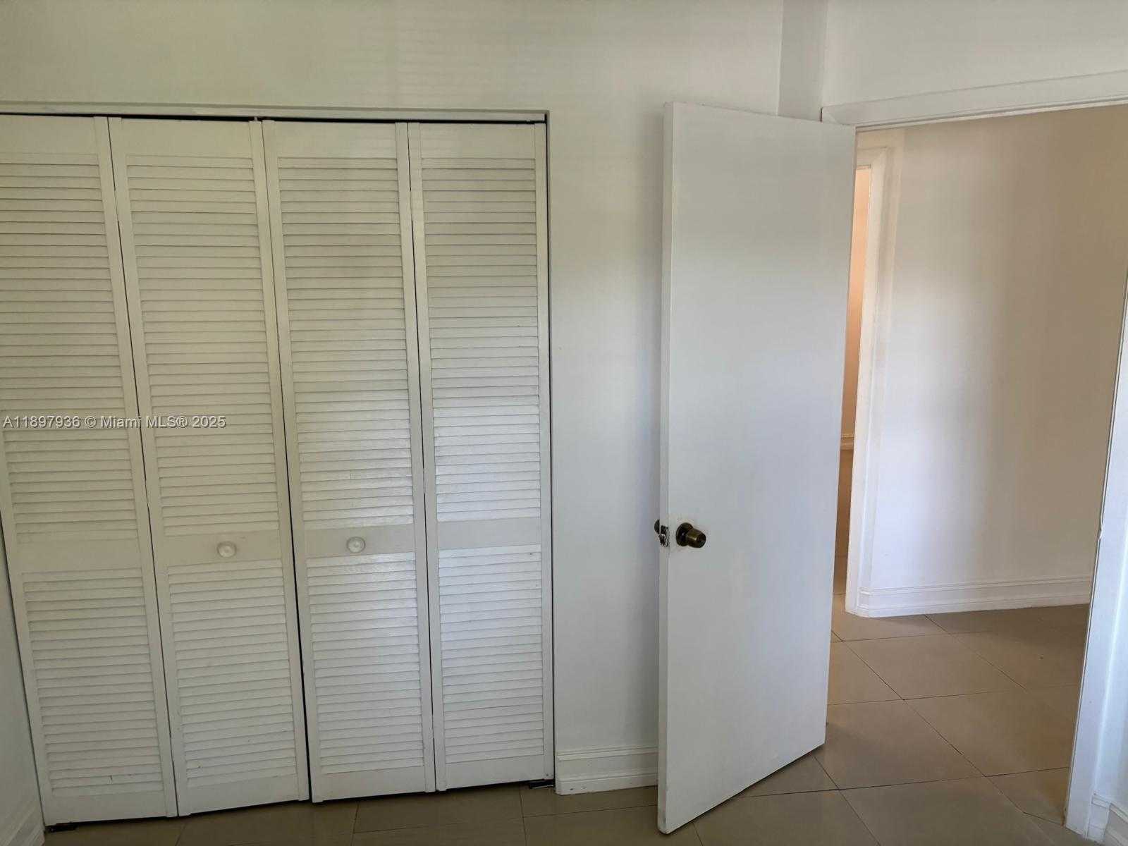 Small Image of 620 CYPRESS CLUB WAY #I13, Deerfield Beach Number 13