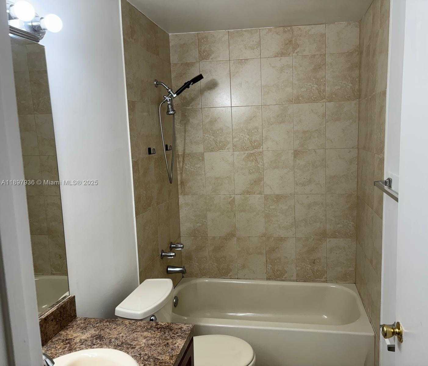 Small Image of 620 CYPRESS CLUB WAY #I13, Deerfield Beach Number 18